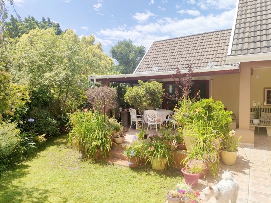 To Let 3 Bedroom Property for Rent in The Island Western Cape